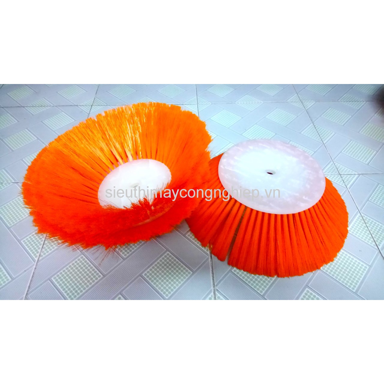 Bàn chải xe quét rác