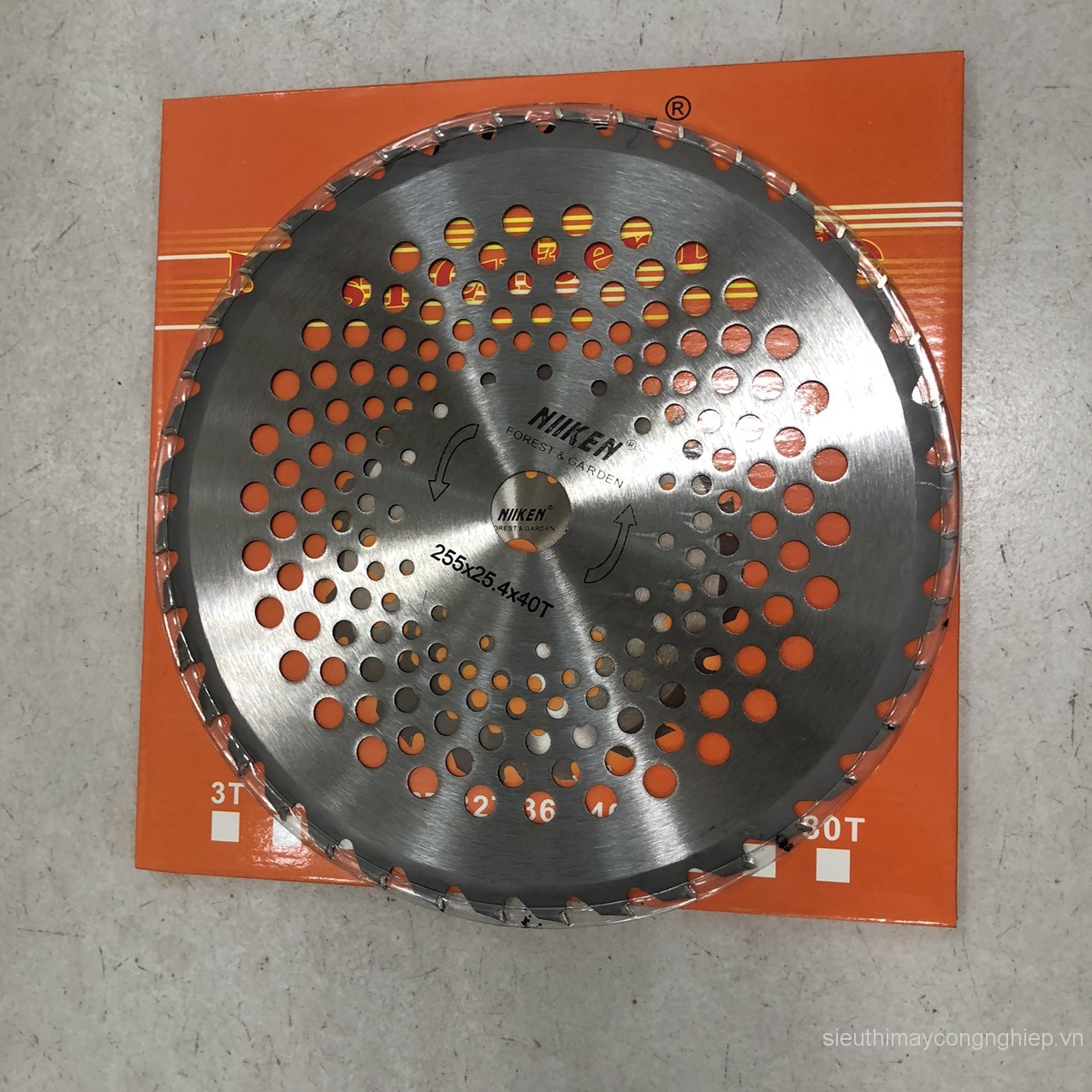 Lưỡi cắt cỏ tròn hợp kim