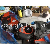 Máy cắt cỏ người lái Husqvarna TC138L 