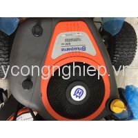 Máy cắt cỏ người lái Husqvarna TC138L 