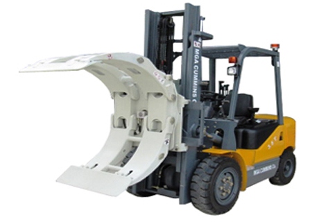 Xe Nâng Kẹp Giấy MGA Cummins - Tiêu chuẩn Châu Âu