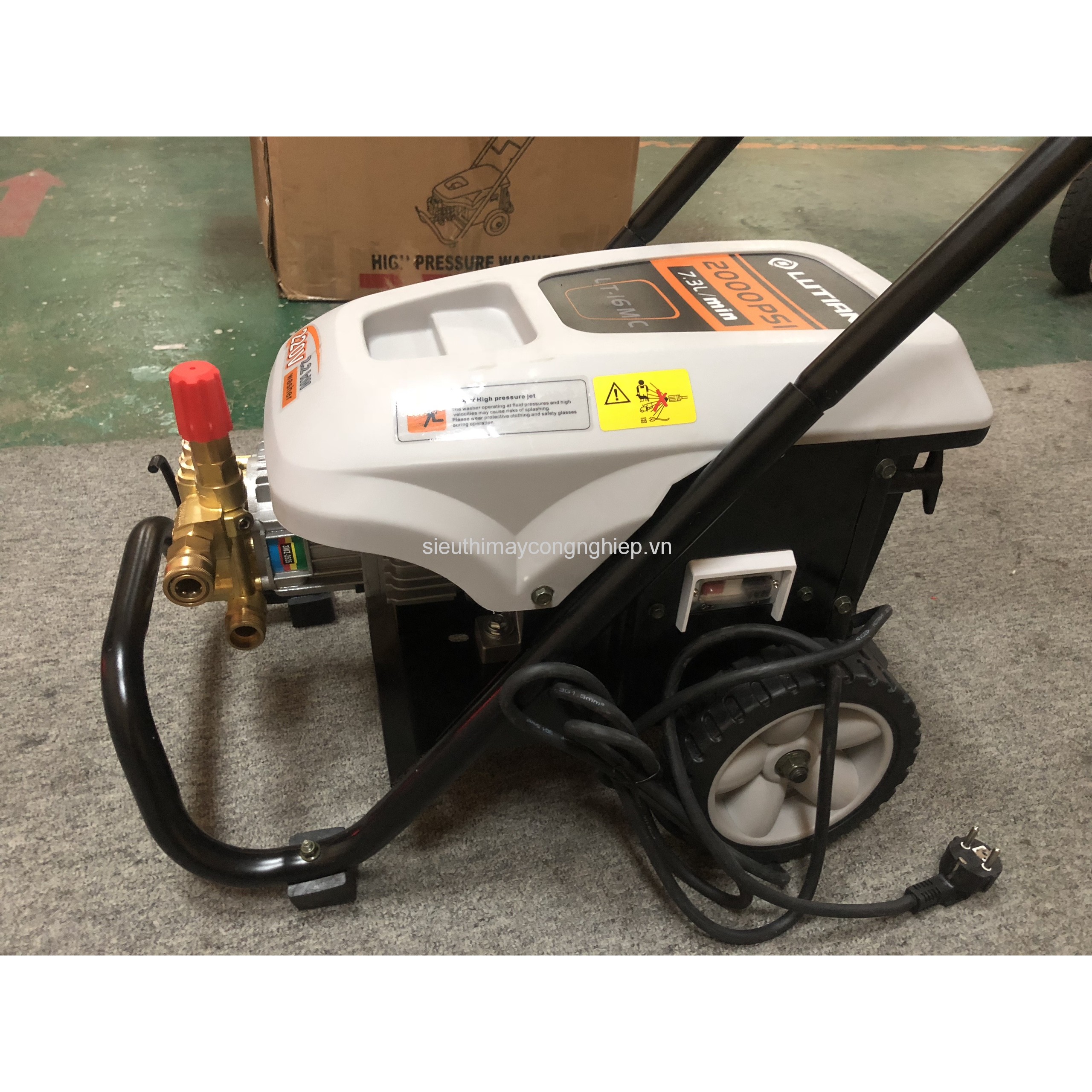Máy phun rửa cao áp bán chuyên nghiệp Lutian LT-16MC 2.2KW
