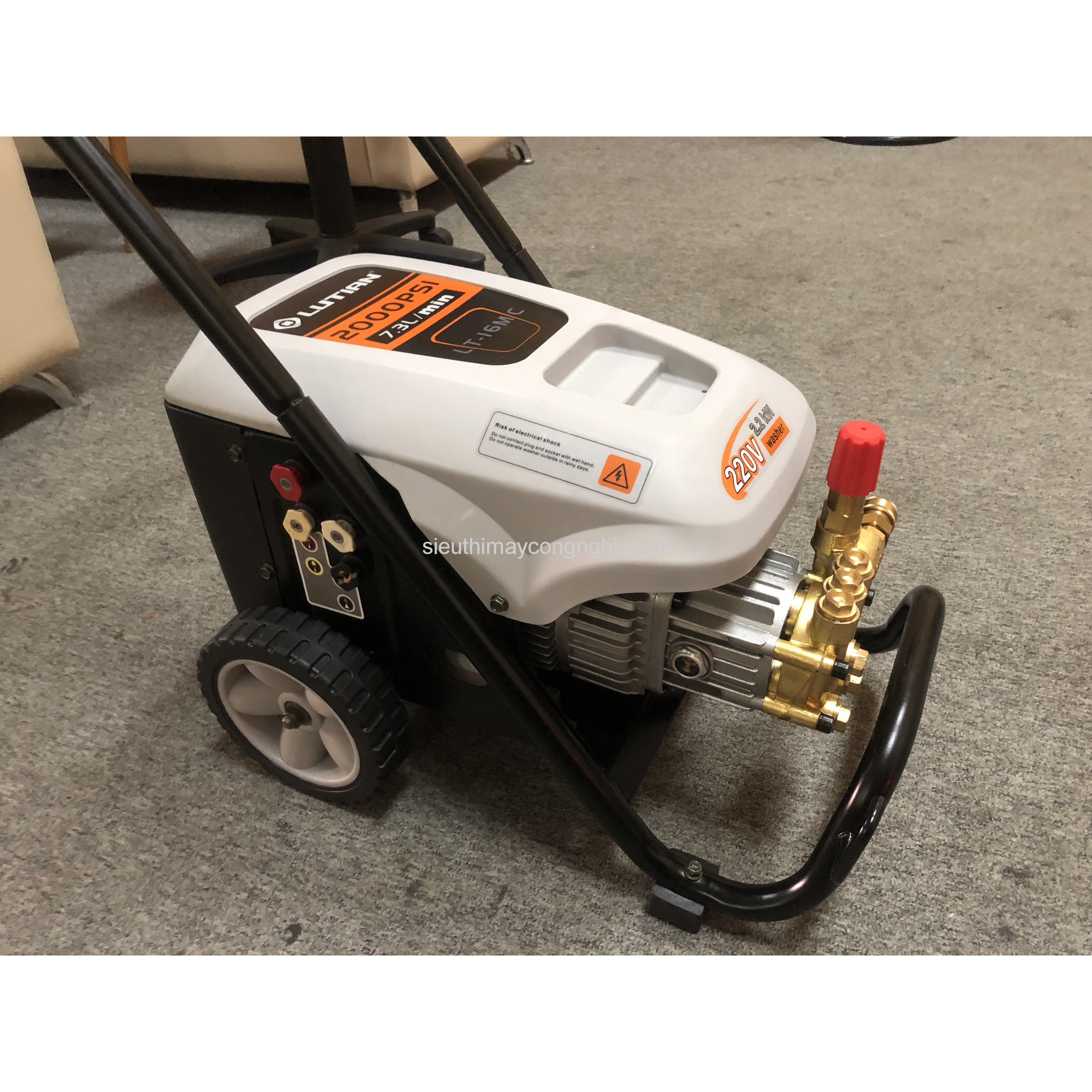 Máy phun rửa cao áp bán chuyên nghiệp Lutian LT-16MC 2.2KW